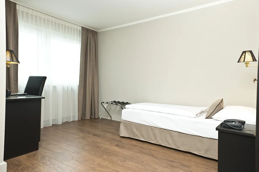 Hotel Munich North Neufahrn bei Freising 3*,  Alemanha